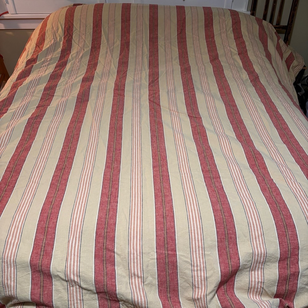 Pottery Barn linen Blend California King Duvet Cover striped red and cream